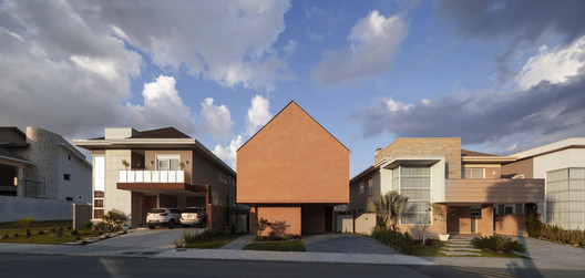 Casa CM / Arquea Arquitetos - Imagen 8 de 25