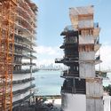 让·努维尔在迈阿密的人造湖高层建筑封顶 - Image 1 of 4