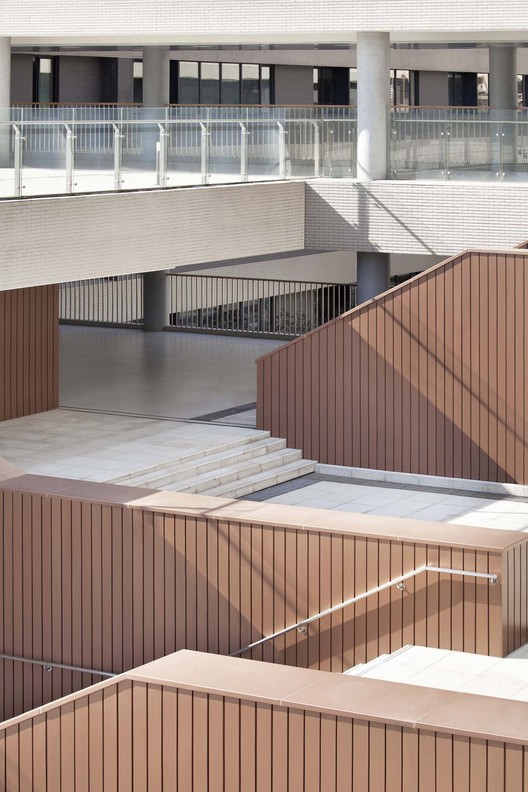 Experimental Primary School of Suzhou Science and Technology Town / Atelier Z+ , Dplus Studio - Image 22 of 48