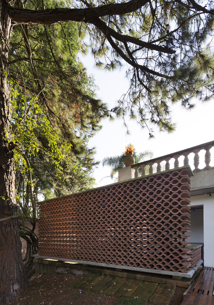 Sauna São Roque / messina | rivas - Jardim, Cerca, Fachada, Corrimão