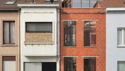 Casa SSK / De Baes Associates + Van Besien Van Noten Architecten