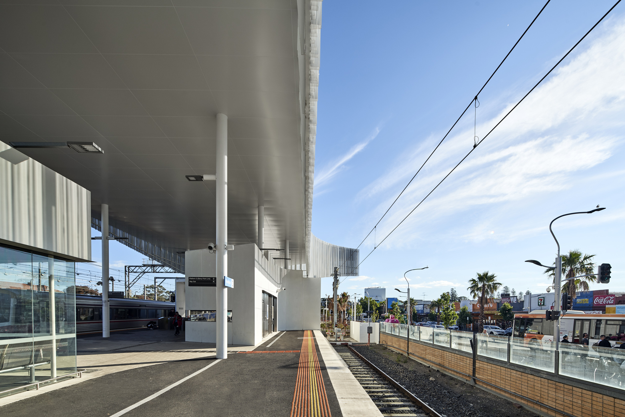 Gallery of Frankston Station / Genton 9