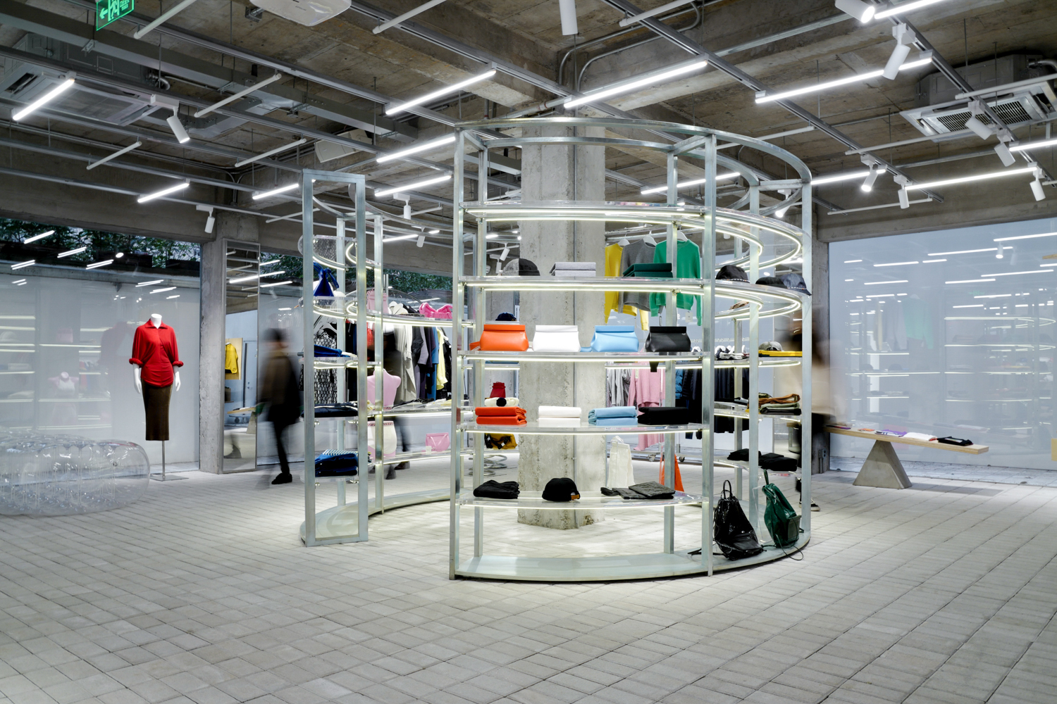More space store
