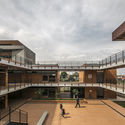 “庭院”学校 / FP arquitectura  - 中小学校
