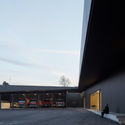 安西昂志愿消防局 / Bruno Dias Arquitectura + Luis Ventura Arquitectura - 消防站