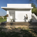 Outhouse / Delhi Collective - Image 4 of 23