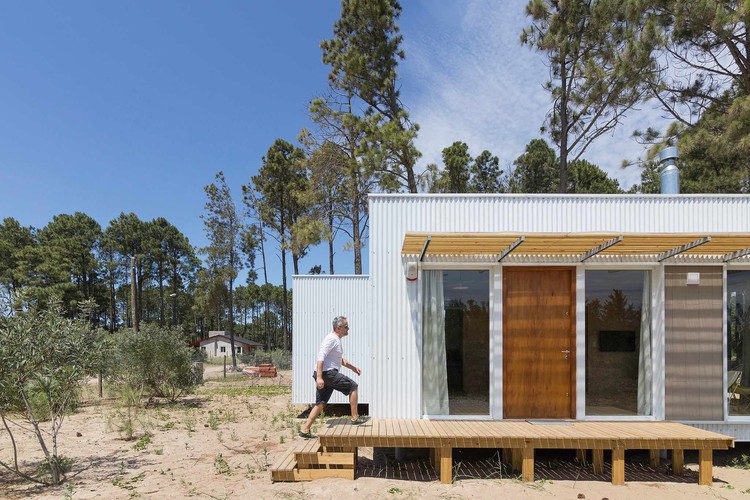 Houses on Sand in Argentina - Image 5 of 12