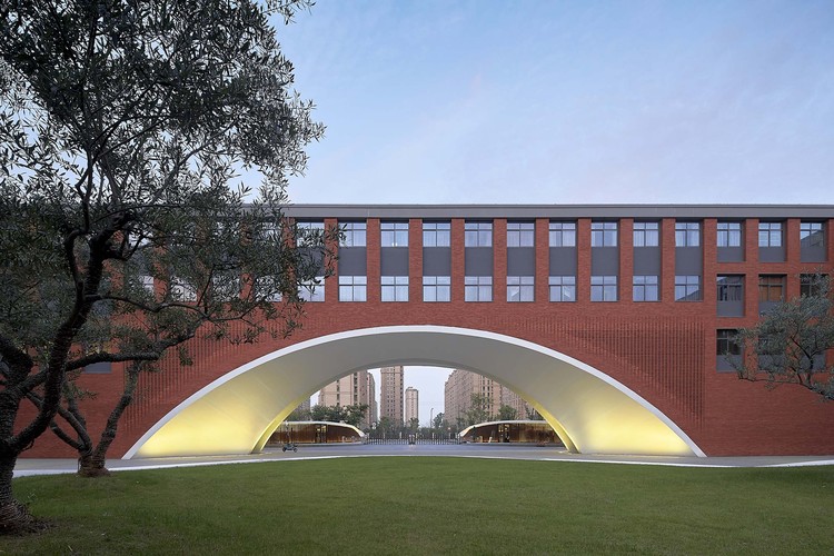 Hangzhou Olive Tree School / YCA - More Images