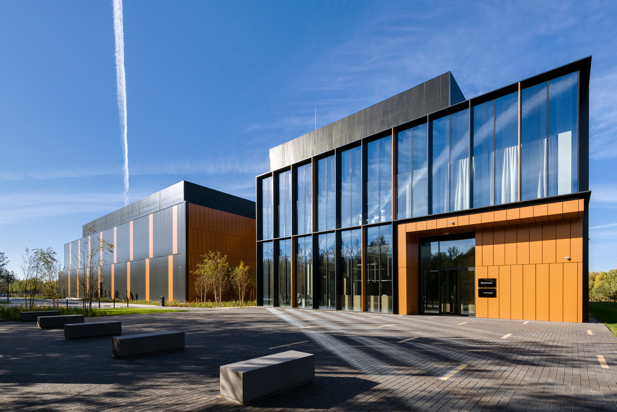 Gallery of BIALMED Headquarters / 3XA - 16