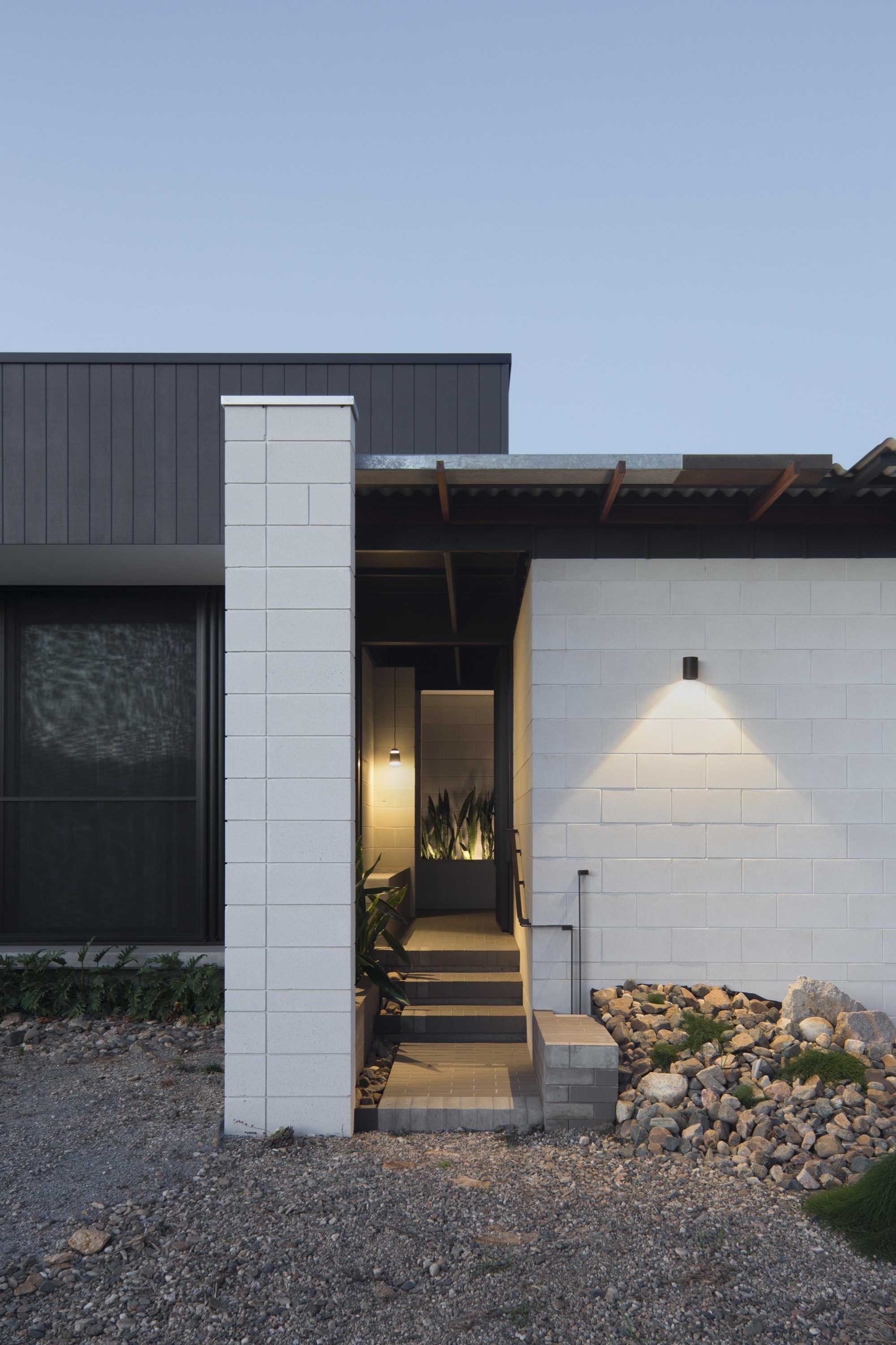 Gallery of Inverdon House / Chloe Naughton 60