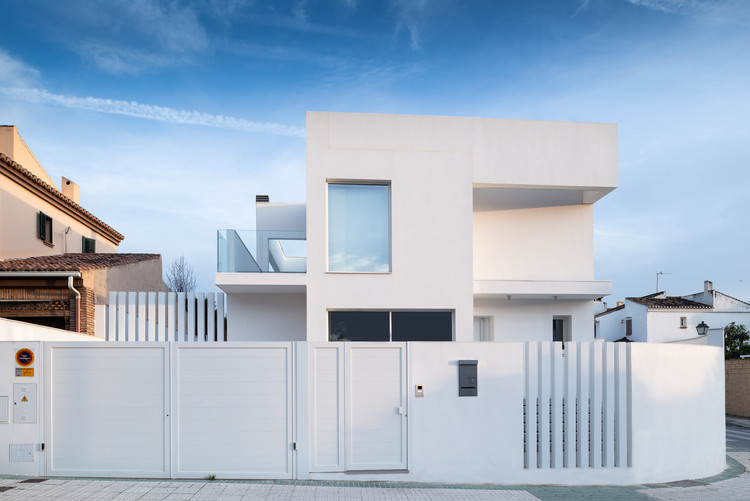 Vivienda en Loma Verde / Antonio García Bueno - Imagen 1 de 16