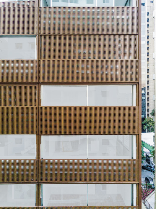 Edificio Único / Studio Arthur Casas - Imagen 8 de 21