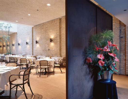Do you know the architect Aurelio Martinez Flores? Do you know the architect Aurelio Martinez Flores? - Image 9 of 19