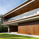 Casa Canal / Studio MK27 - Marcio Kogan + Lair Reis - Casas, Jardim, Fachada