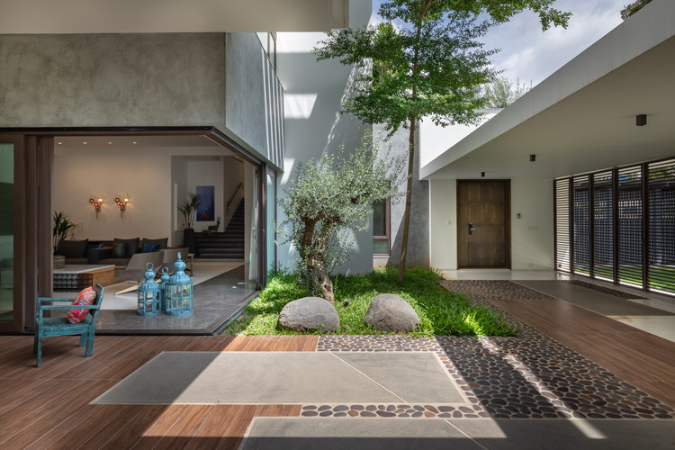 Courtyard Villa / MORIQ - Houses, Courtyard, Facade, Door, Chair