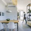 Artsy Apartment / BARRA Arquitetos - Apartment Interiors