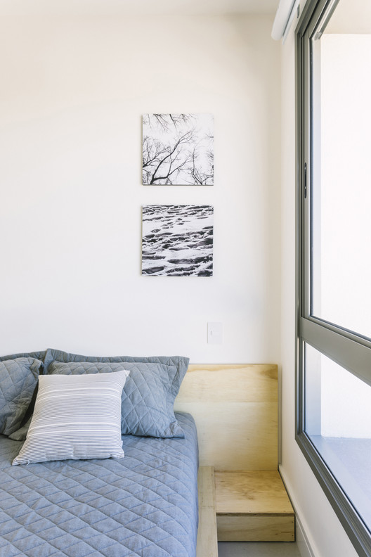 Artsy Apartment / BARRA Arquitetos Artsy Apartment / BARRA Arquitetos - Image 11 of 23