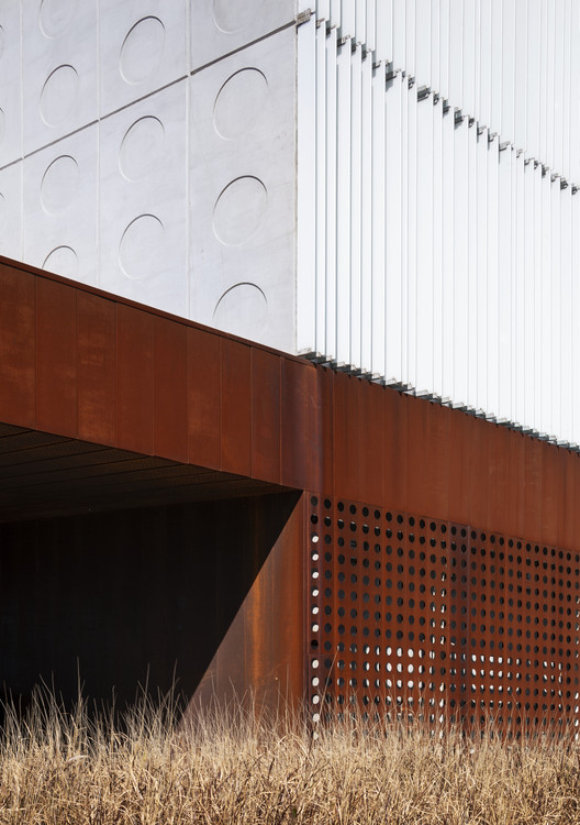 Hampton by Hilton Carrasco / gualano + gualano: arquitectos - Image 17 of 43