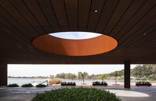Hampton by Hilton Carrasco / gualano + gualano: arquitectos - Image 12 of 43
