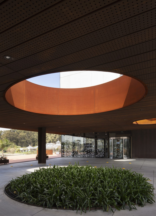 Hampton by Hilton Carrasco / gualano + gualano: arquitectos - Image 6 of 43