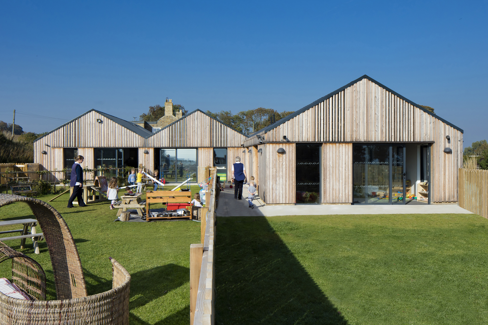Gallery of Meadows Nursery / MailenDesign 5