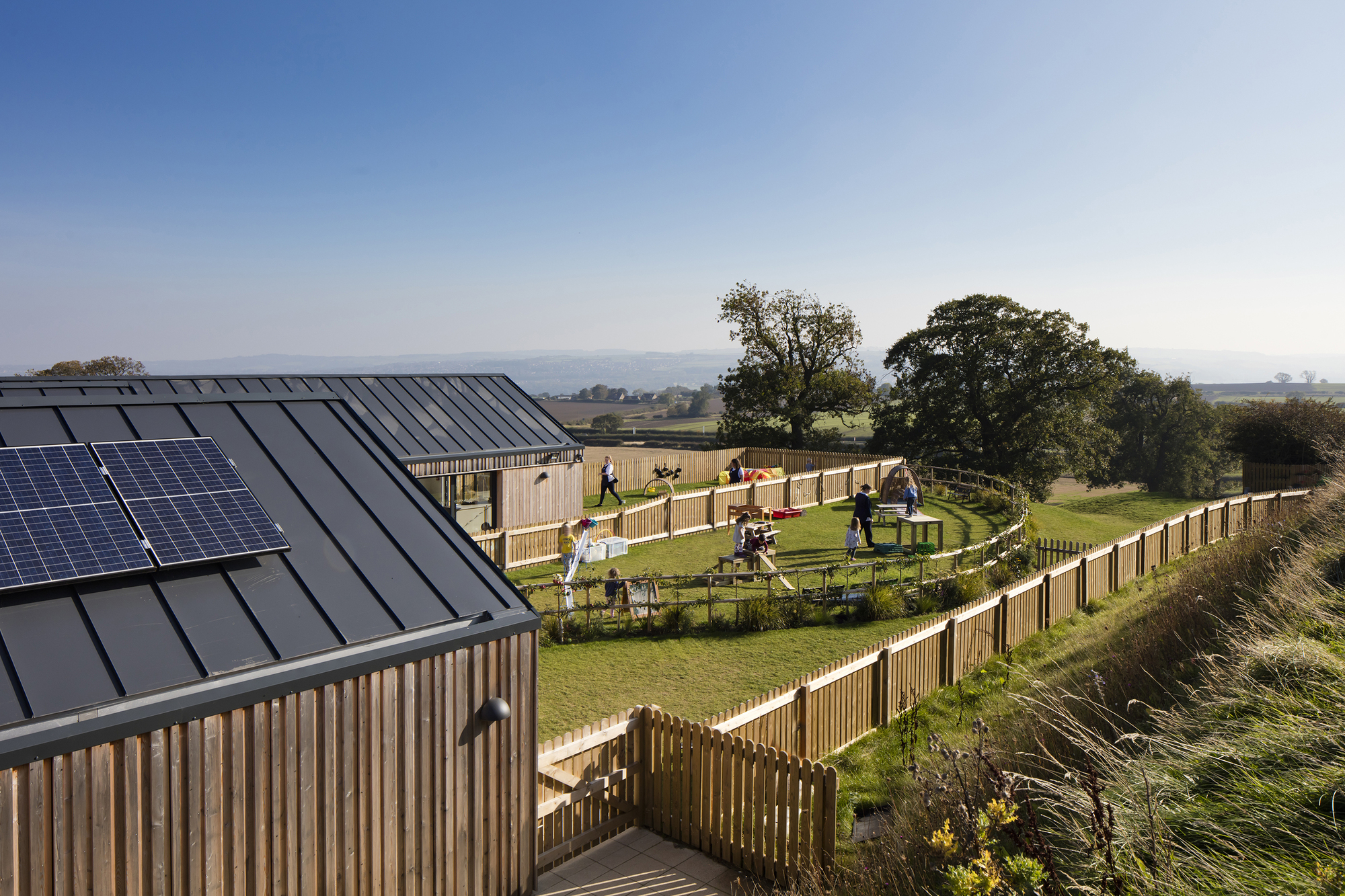 Gallery of Meadows Nursery / MailenDesign 16