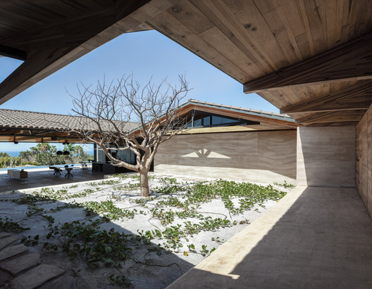 Cabo House / Dellekamp Arquitectos - Image 10 of 21
