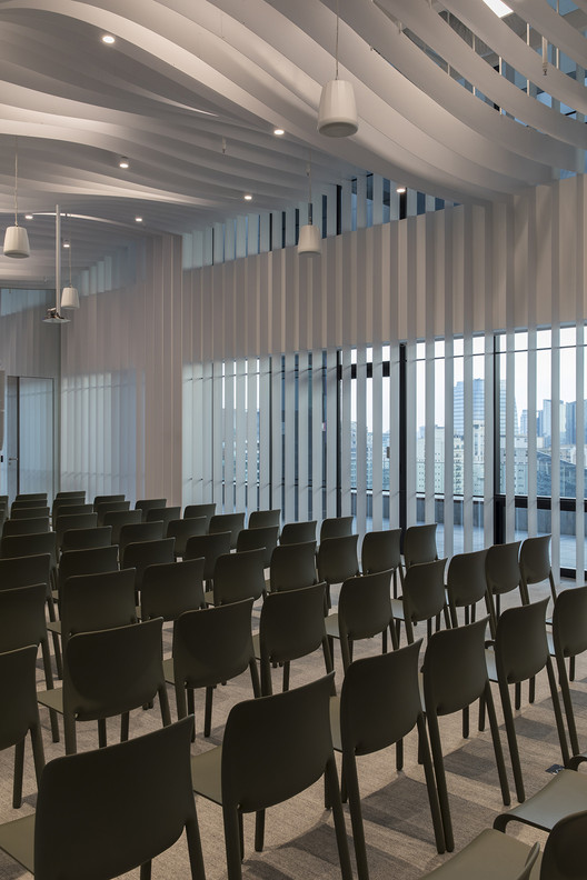 Espaço de Eventos Google São Paulo / BCMF Arquitetos + MACh Arquitetos - Cadeira, Iluminação