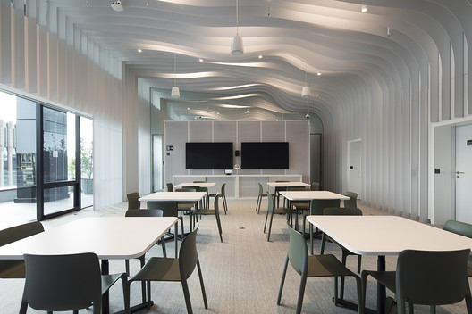 Espaço de Eventos Google São Paulo / BCMF Arquitetos + MACh Arquitetos - Mesa, Cadeira, Janela