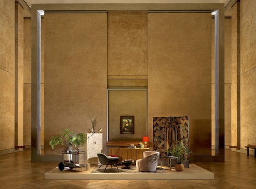 Airbnb is Treating One Lucky Guest to a Night in the Louvre (Including Drinks with the Mona Lisa) - Image 4 of 9