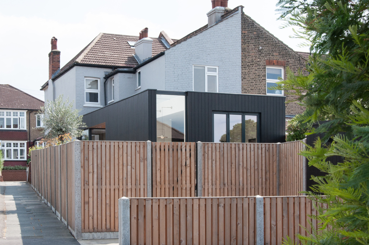 Gallery of Charcoal House / Yellow Cloud Studio 11