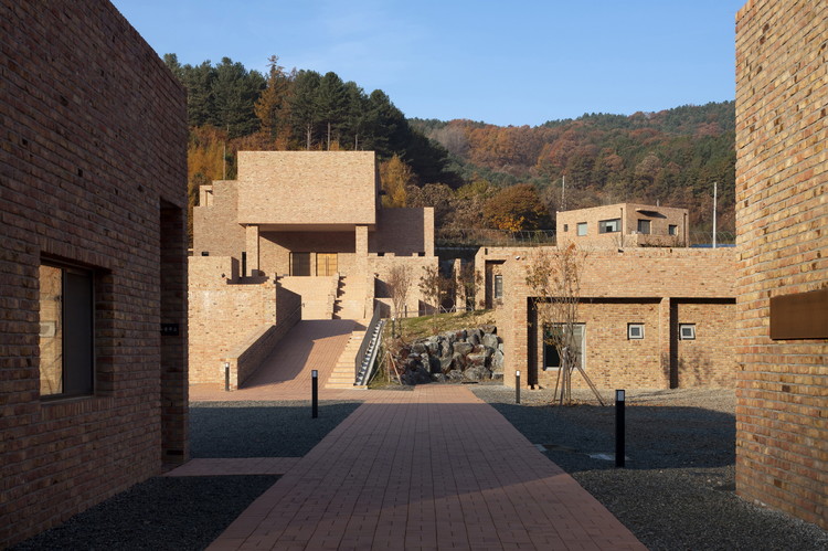 Jetavana Buddhist Temple  / Studio GAON - Windows, Facade