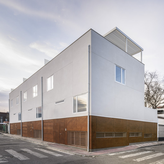 Three Houses in Armilla / Martinez y Soler Arquitectura