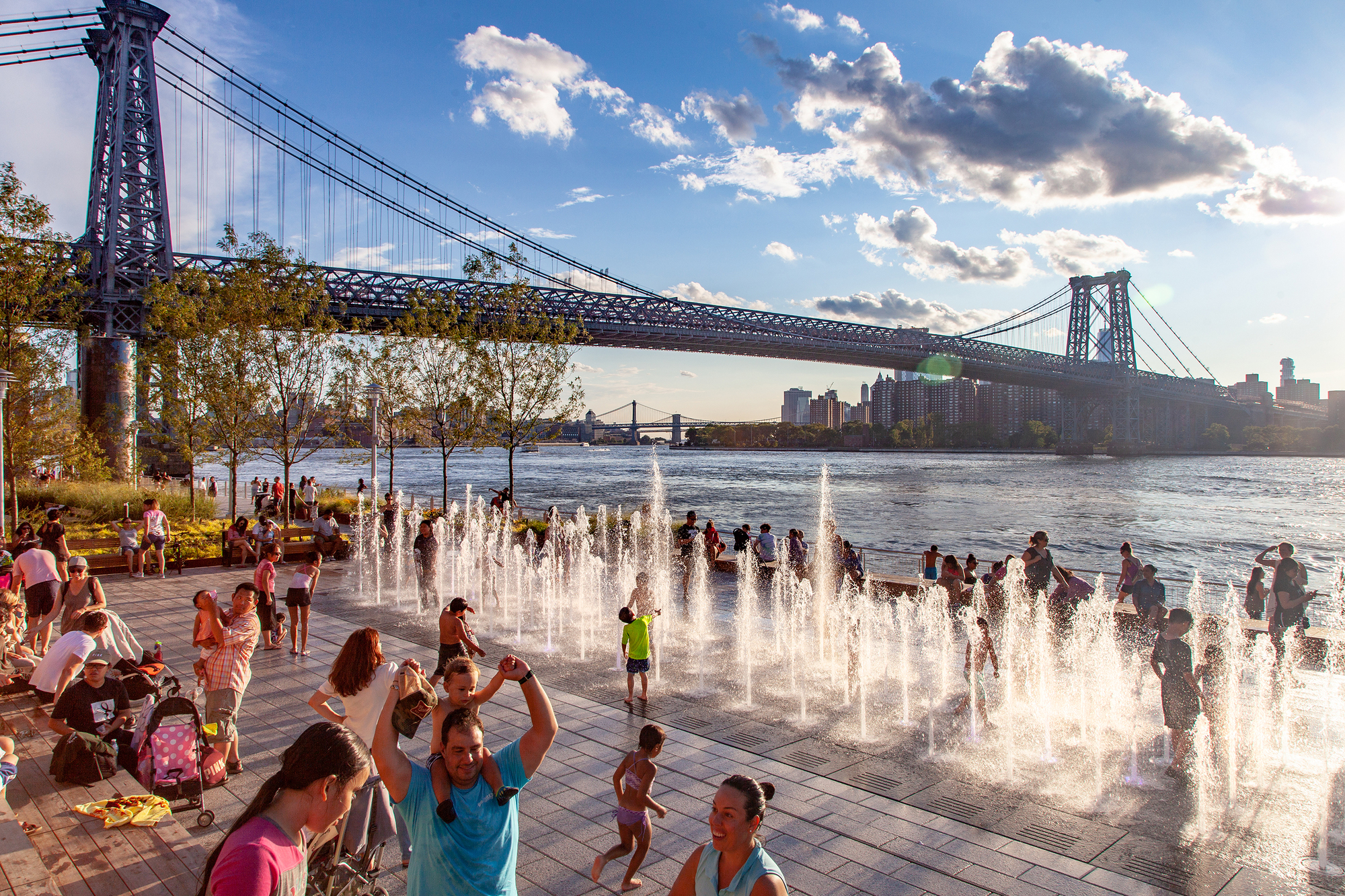 Galería de Domino Park / James Corner Field Operations 2