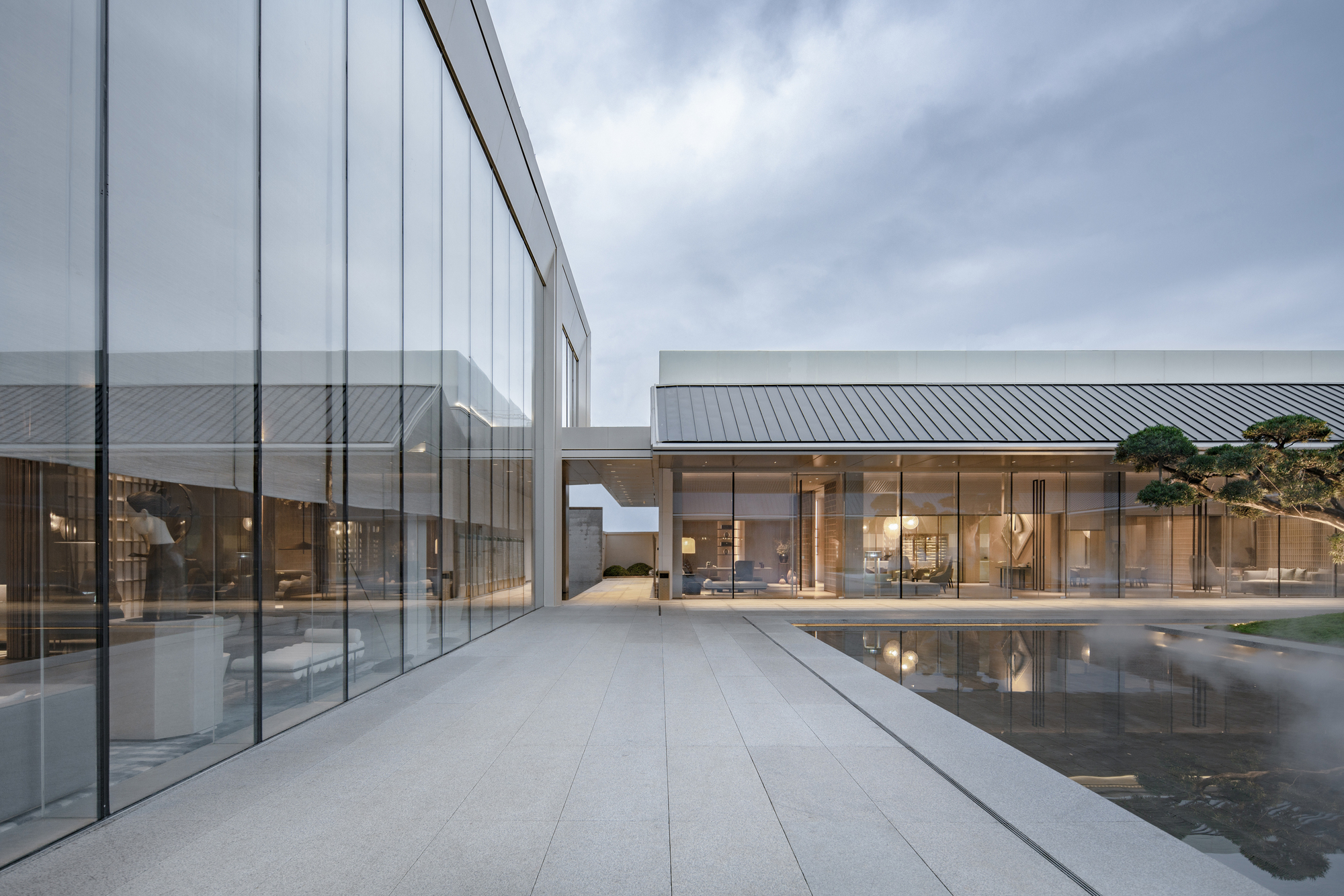 画廊 重庆万科翡翠公园 / 上海日清建筑设计 - 3