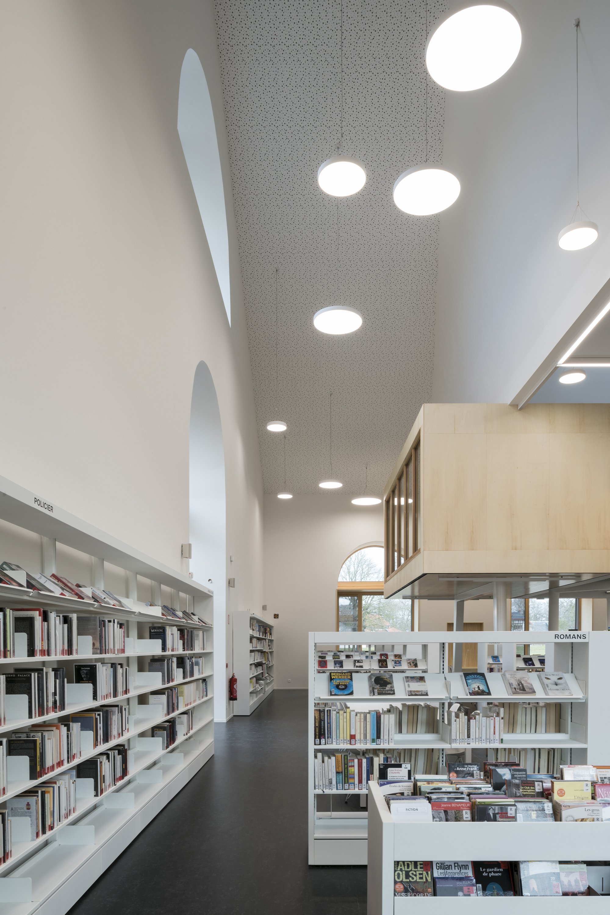 Gallery of Lunéville Multimedia Library / Studiolada 14