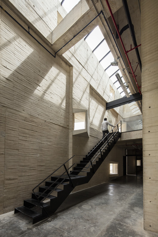 Water Operational Resources Center / Castro Arquitectos - Image 9 of 45