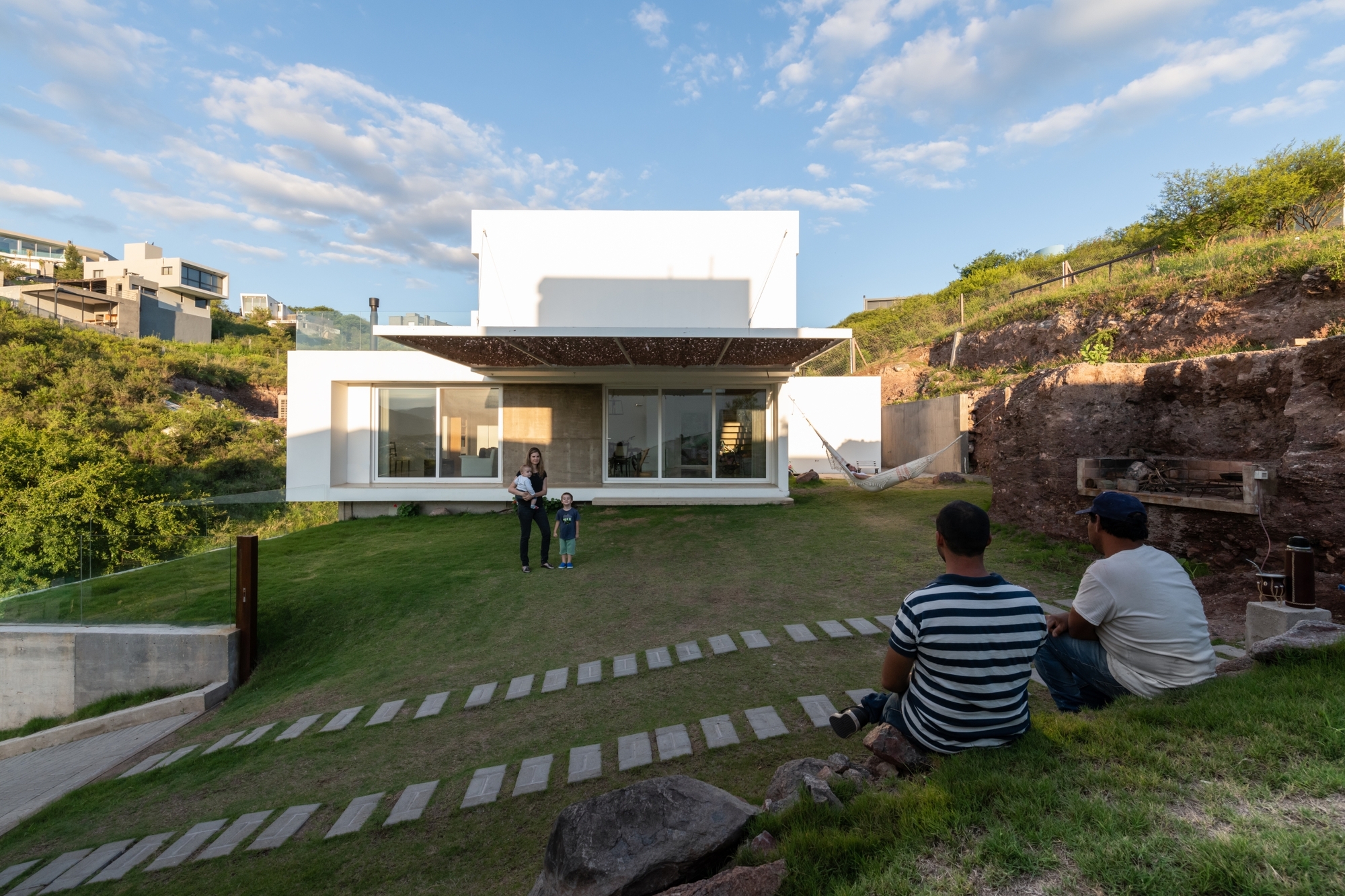 Gallery of La Cuesta House / Arias Ranea 3