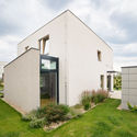 Casa Ampliada em Praga / BOQ architekti - Fotografia de Exterior, Renovação, Porta, Fachada