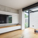 Casa Ampliada em Praga / BOQ architekti - Fotografia de Interiores, Renovação, Cozinha, Fachada