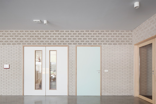 School Merlijn / LOW Architecten - Image 11 of 13