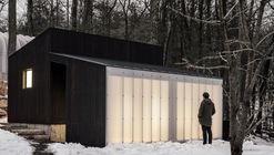 Small Wooden Pavilion / MQ Architecture
