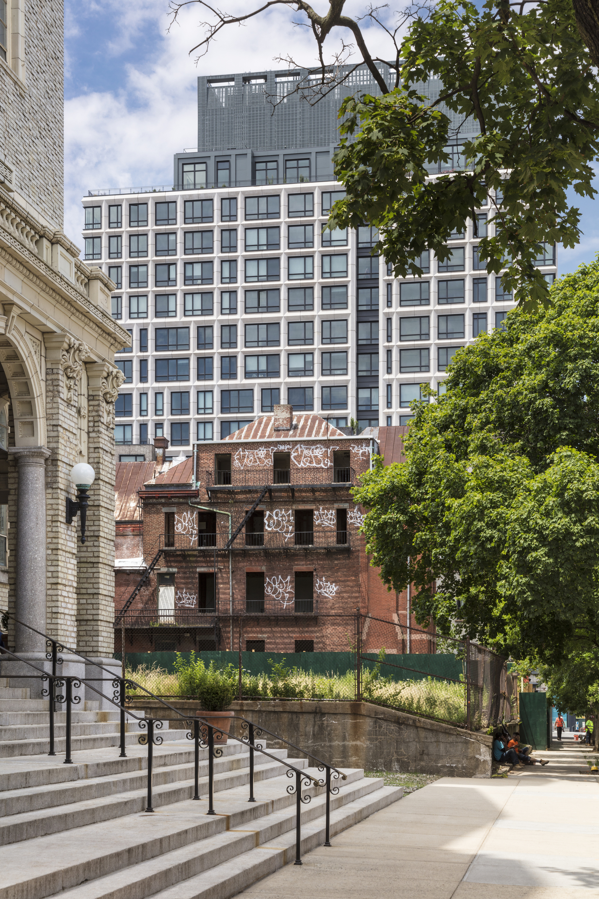 Gallery of 550 Vanderbilt Apartments / COOKFOX Architects 10