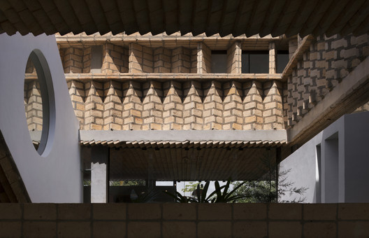 María Emilia House / Mínimo Común Arquitectura - Image 11 of 21