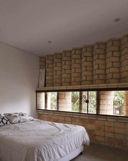 María Emilia House / Mínimo Común Arquitectura - Image 5 of 21