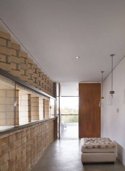 María Emilia House / Mínimo Común Arquitectura - Image 10 of 21