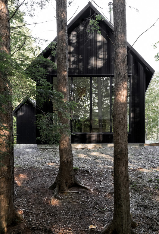 Chalé Grand-Pic / APPAREIL architecture - Imagem 2 de 13