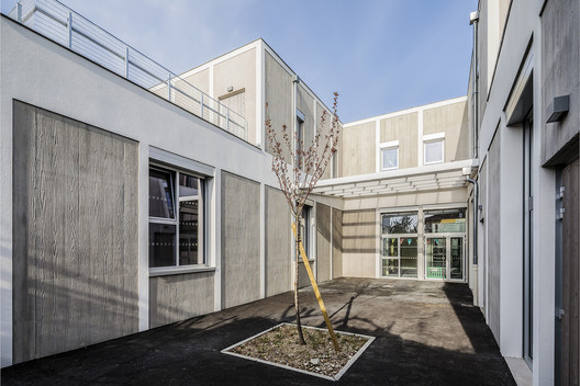 Maison de l’Enfance / Y.Architectes - Image 4 of 28
