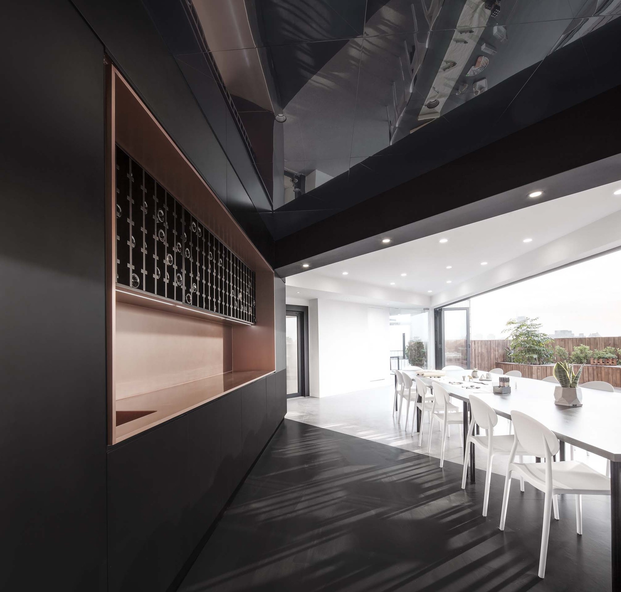 L&M Design Lab's Office / L&M Design Lab | ArchDaily