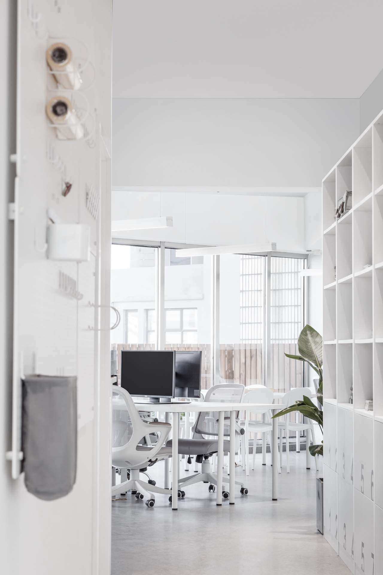 Gallery of L&M Design Lab's Office / L&M Design Lab - 7